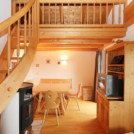 Chalet 4 *
